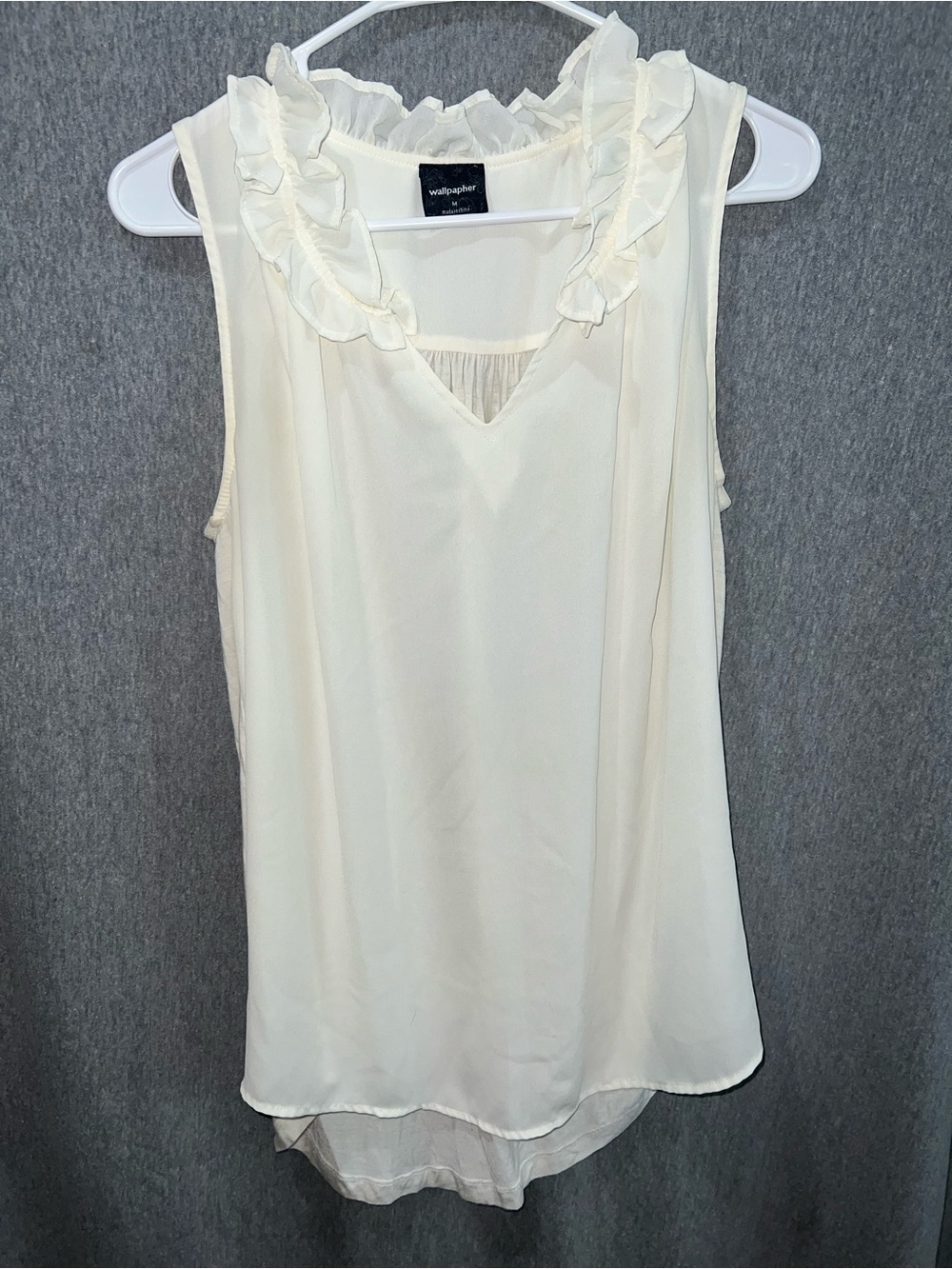Wallpapher Cream Ruffle-Trim Sleeveless Camisole